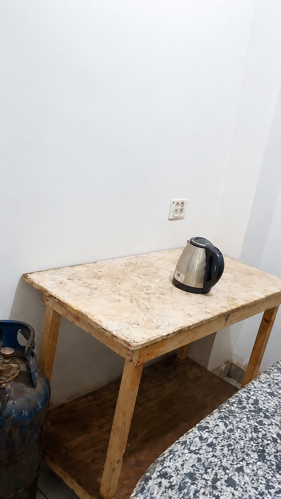 Apartment in Phase 5A, near parking area and market. 9